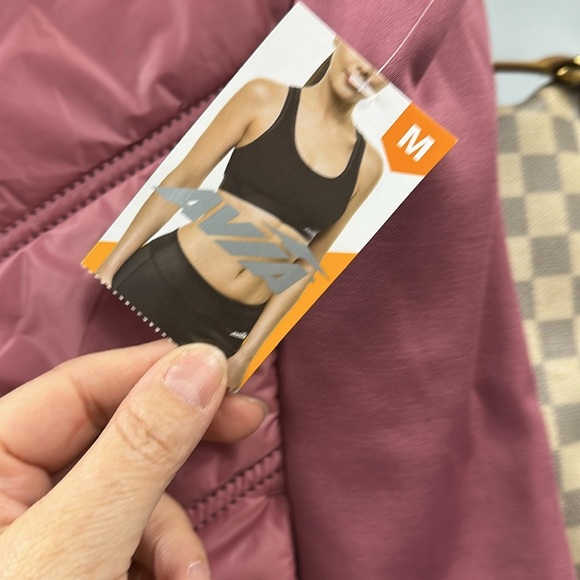 Avia Pink Quilted Puffer Vest Size Med NWT - Picture 3 of 7